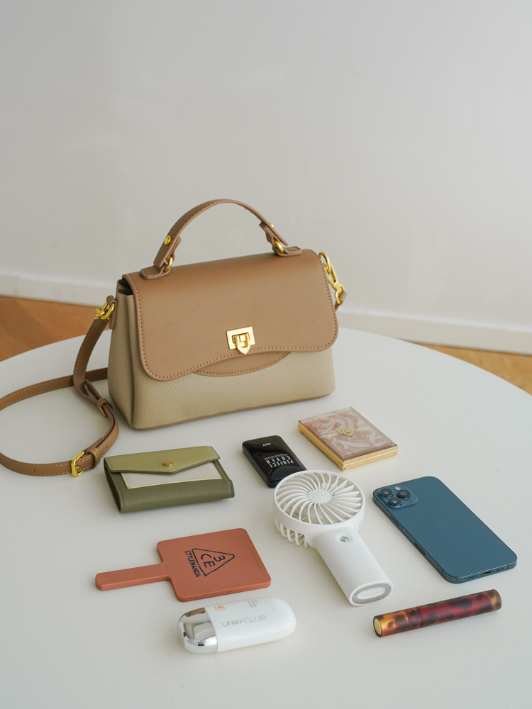 Bolsa de Ombro de Couro Macio  - Women'S Young Bags avaliação e preço